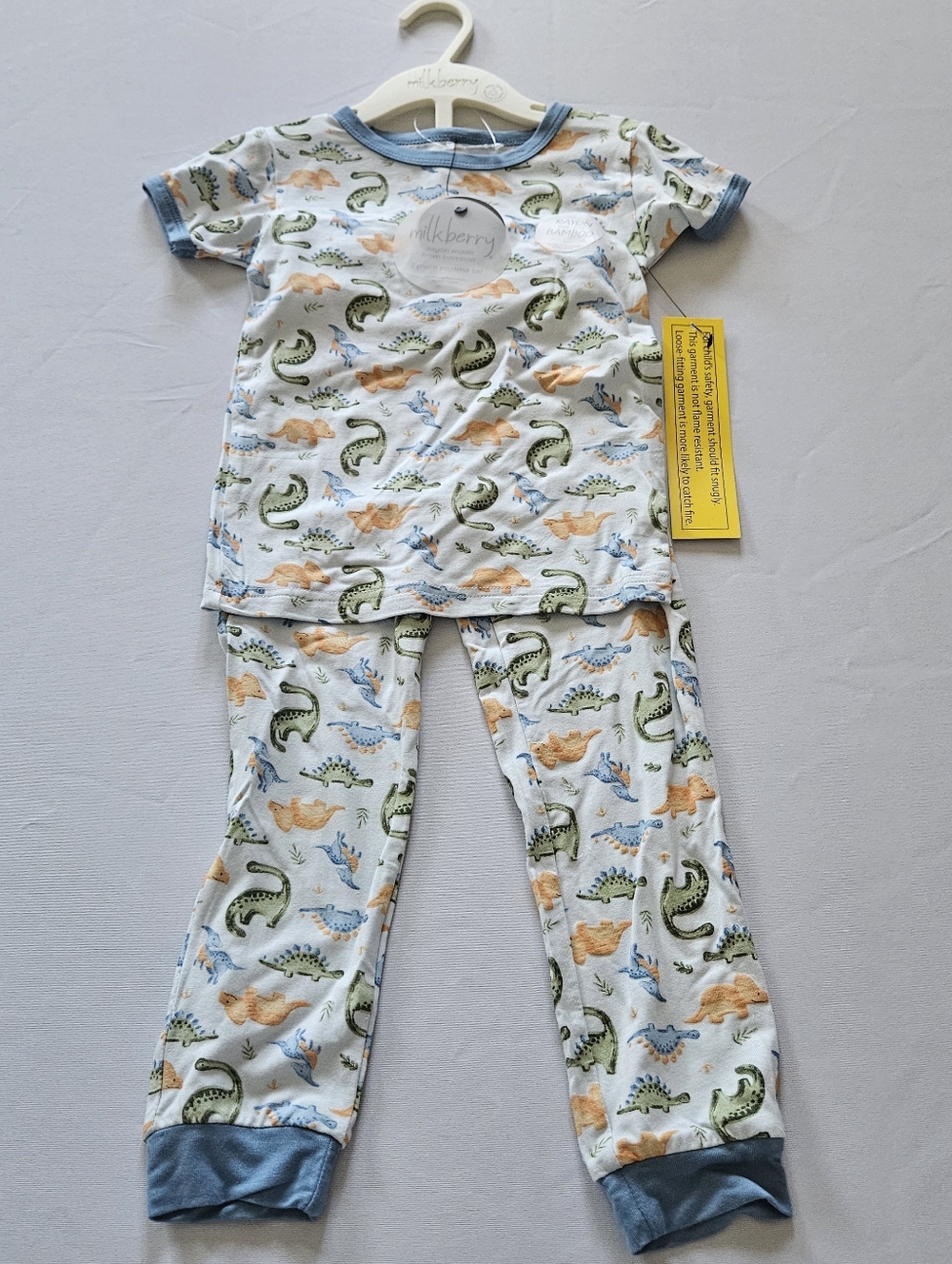 ❌SOLD❌ Milkberry Dinosaur Print 2 Piece Pajama Set 4T - NWT